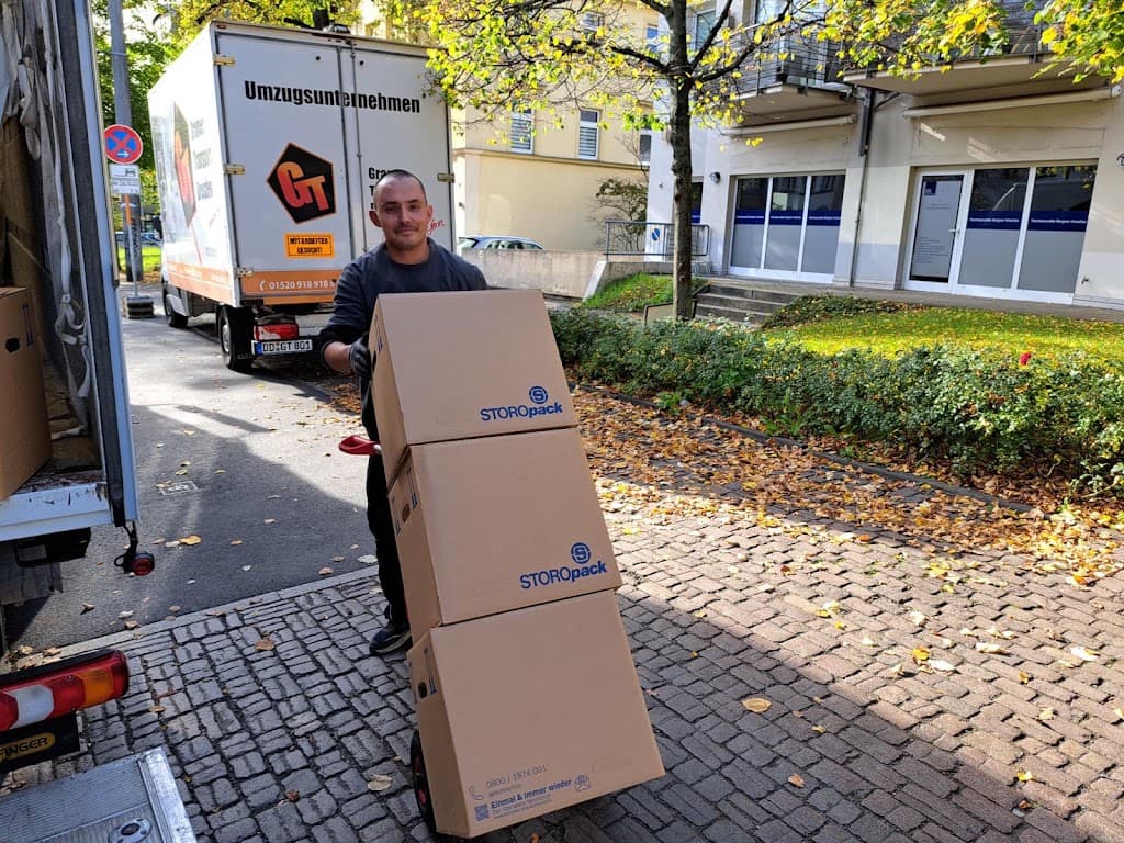 Gramer Umzüge Transport - Möbellift Halteverbot Haushaltsauflösung