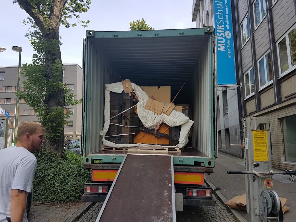 K&M Umzüge und Transporte GmbH