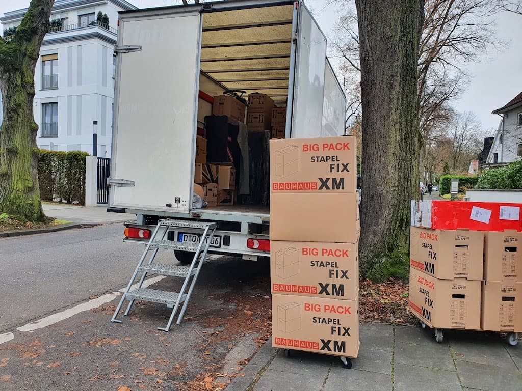 Komfort Umzug. Düsseldorf & Essen. Im Umgebung